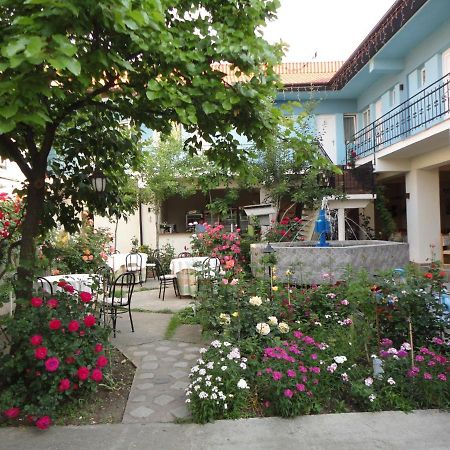 Hostel Tropical Дробета-Турну-Северин Экстерьер фото